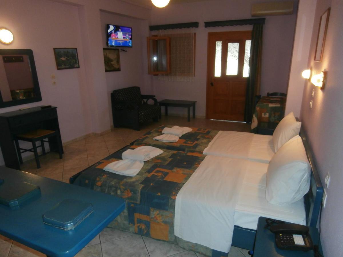 פטיטיריון Haravgi Hotel מראה חיצוני תמונה