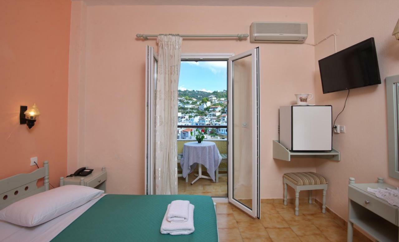 פטיטיריון Haravgi Hotel מראה חיצוני תמונה